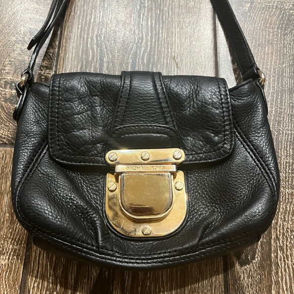 Micheal Kors small pebbled leather black crossbody - Picture 2 of 15